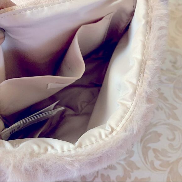 H&M Winter Fleece Crossbody Handbag Tan Soft & Fluffy Chain Strap Gorgeous - Picture 6 of 6